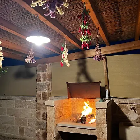 Caratteristico Trullo Salentino Con Piscina * Racale