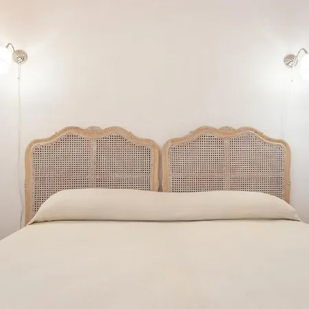 Trullo Con Piscina Privata Bed & Breakfast *