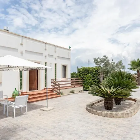 Bed & Breakfast Trullo Con Piscina Privata Racale