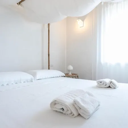Bed & Breakfast Trullo Con Piscina Privata Racale
