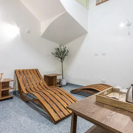 Trullo Con Piscina Privata *