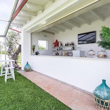 Bed & Breakfast Trullo Con Piscina Privata Racale