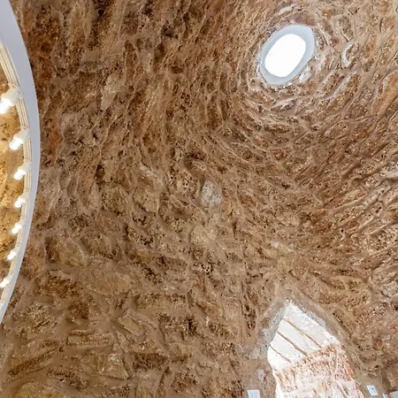 Trullo Con Piscina Privata *
