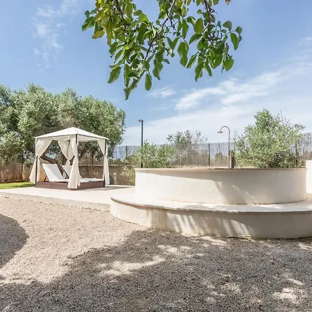 Bed & Breakfast Trullo Con Piscina Privata *