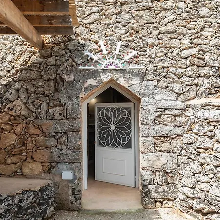 Bed & Breakfast Trullo Con Piscina Privata Racale